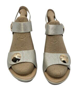 Women's Dade-Woven Textured Platform Sandals with Metallic Button Detail Size 8